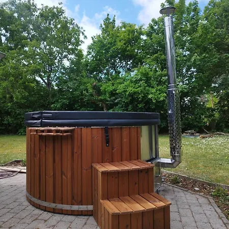 Close To Water And Forest - With Wilderness Bath Chalet Skjern